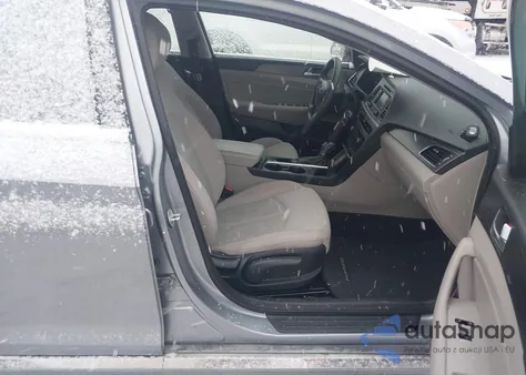 2015 Hyundai Sonata Sport z USA, uszkodzony, nr VIN 5NPE34AF2FH029485